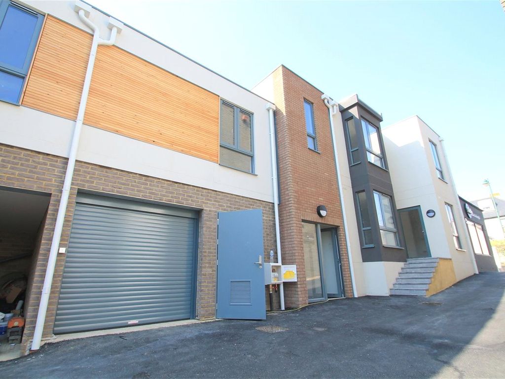 Studio to rent in Oyster House, Oyster Quay, Shoreham By Sea BN43, £725