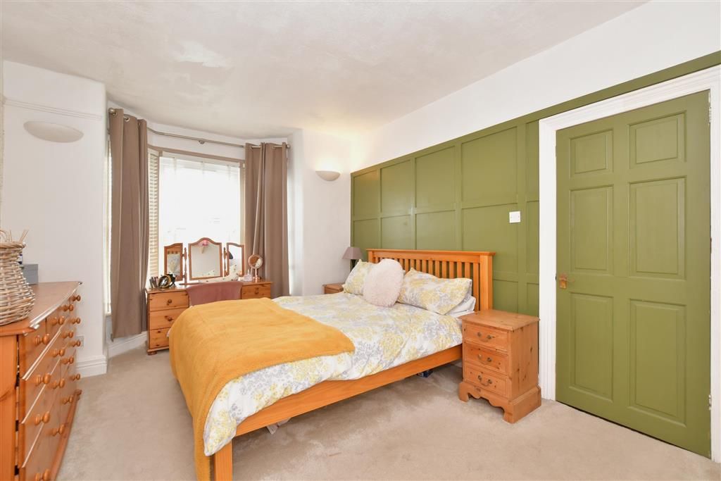 3 bed end terrace house for sale in Chichester Road, North End