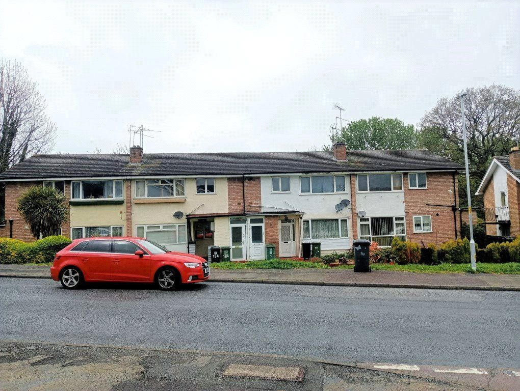 2 bed flat for sale in Southcrest Road, Redditch, Worcestershire B98