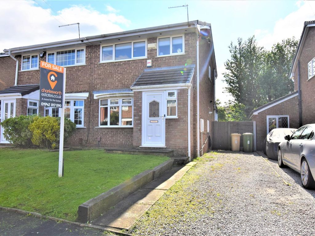 3 bed semidetached house for sale in Higher Drake Meadow, Westhoughton