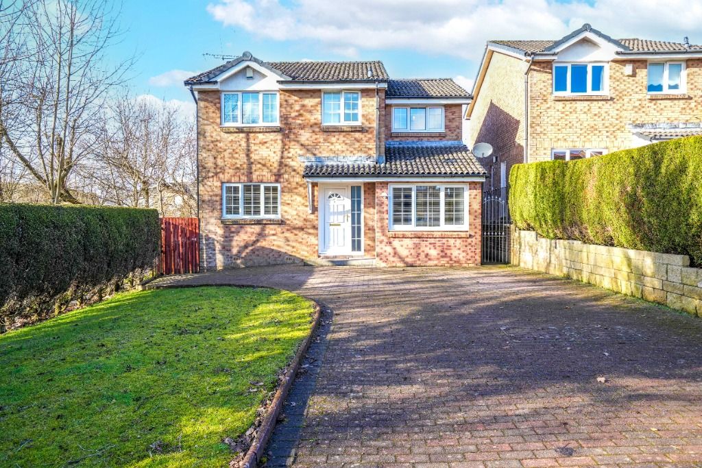 5 bed detached house for sale in Rose Court, Stewartfield, East