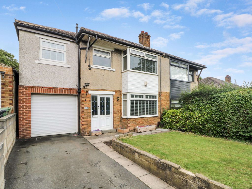 4 bed semidetached house for sale in Peaseland Road, Gomersal