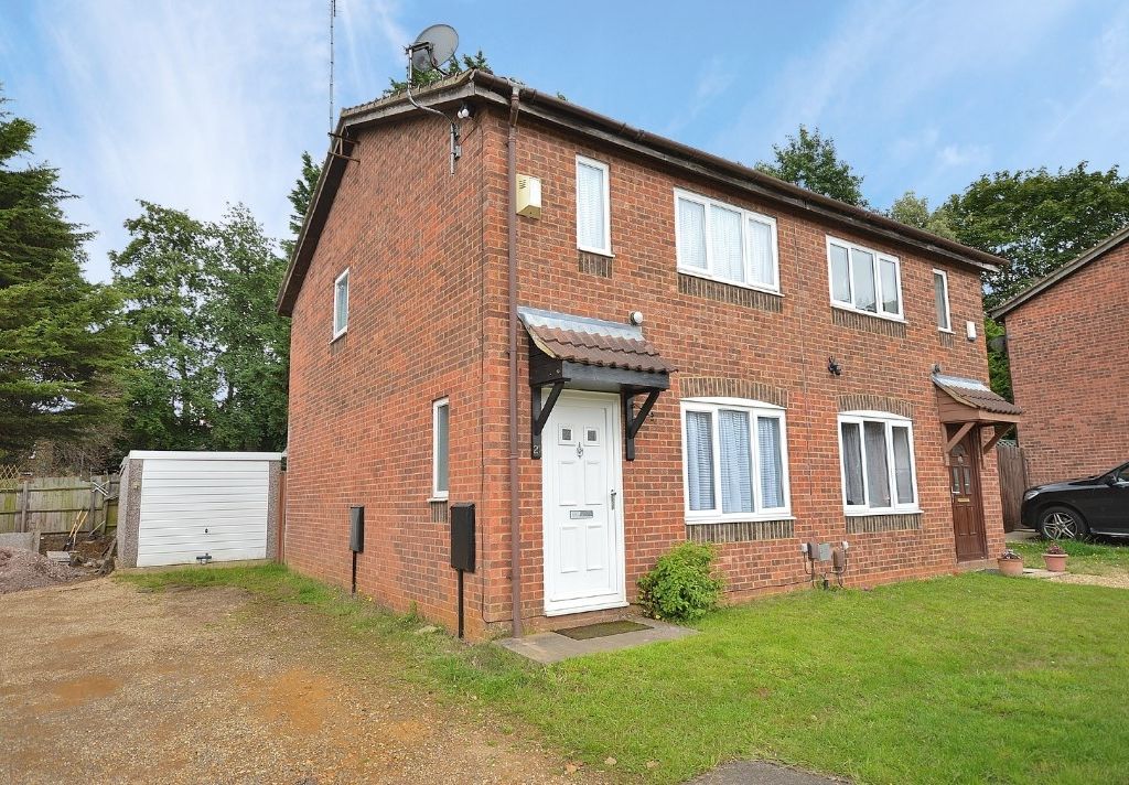 3 bed semidetached house to rent in Probyn Close, Northampton NN3 Zoopla