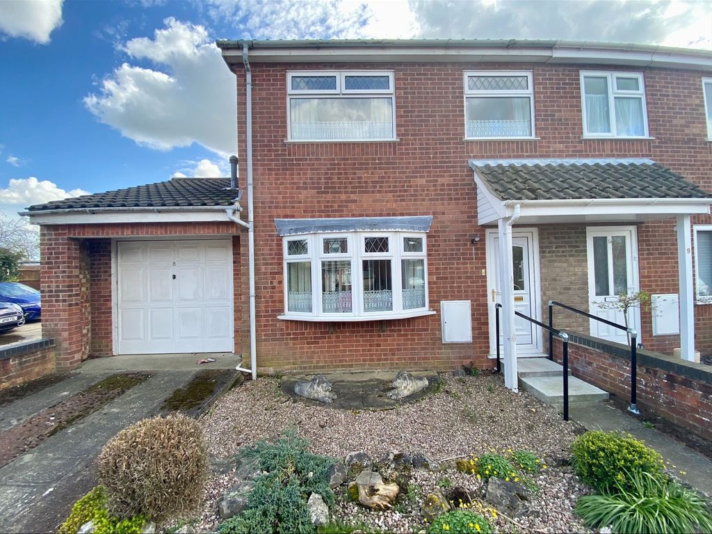 3 bed semidetached house for sale in Fern Gardens, Belton, Great Yarmouth NR31 Zoopla