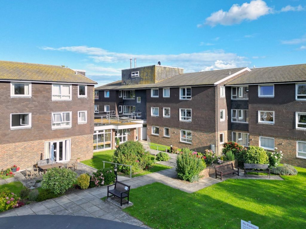 2 bed property for sale in Brookside Avenue, Polegate BN26, £145,000