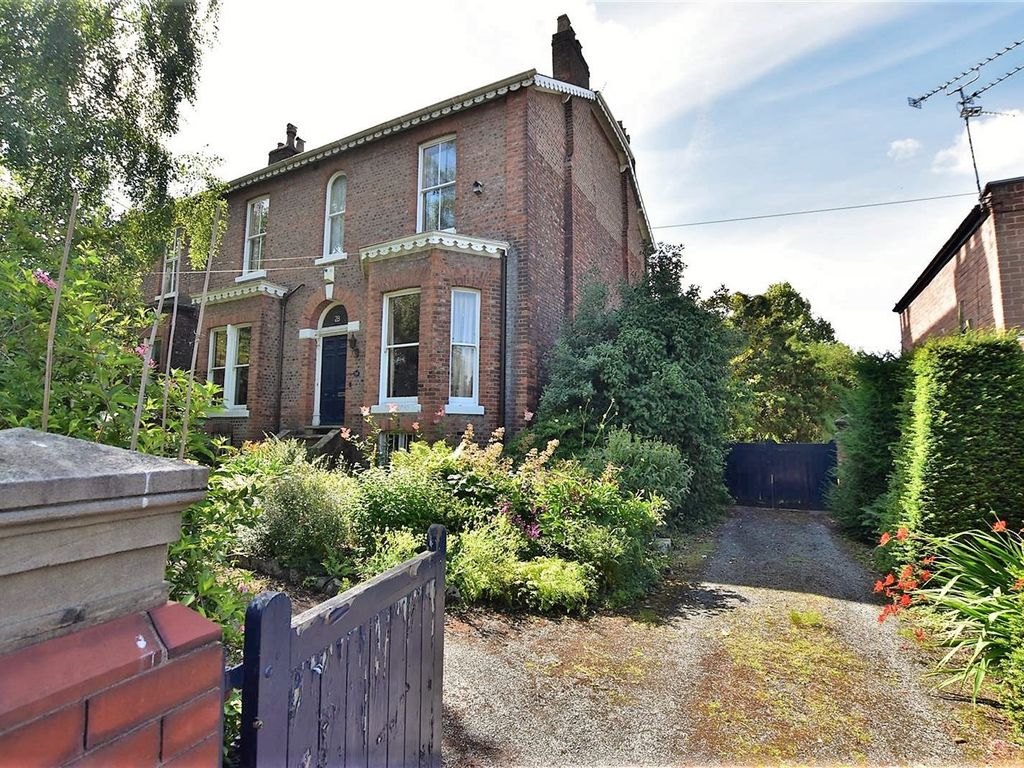 5 bed semidetached house for sale in Derby Road, Fallowfield
