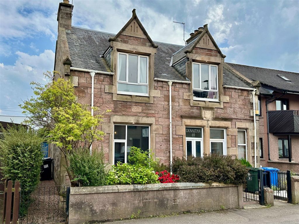 2 bed flat for sale in 69 Lochalsh Road, Inverness IV3, £170,000 Zoopla