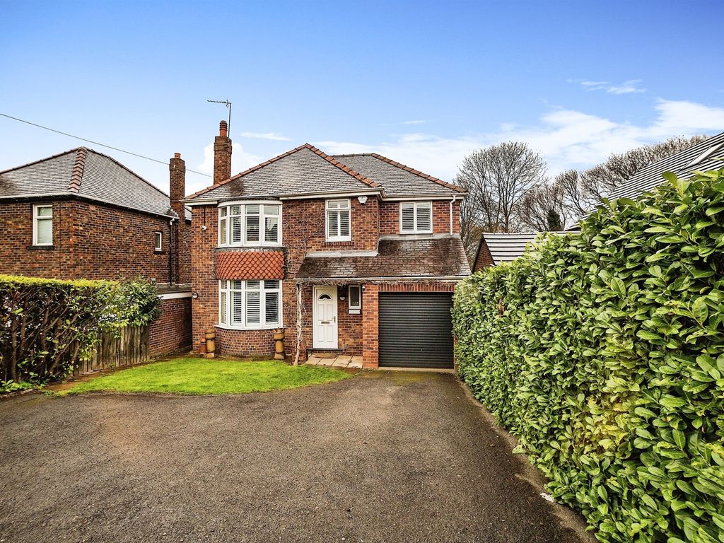 4 bed detached house for sale in Park Street, Wombwell, Barnsley S73, £