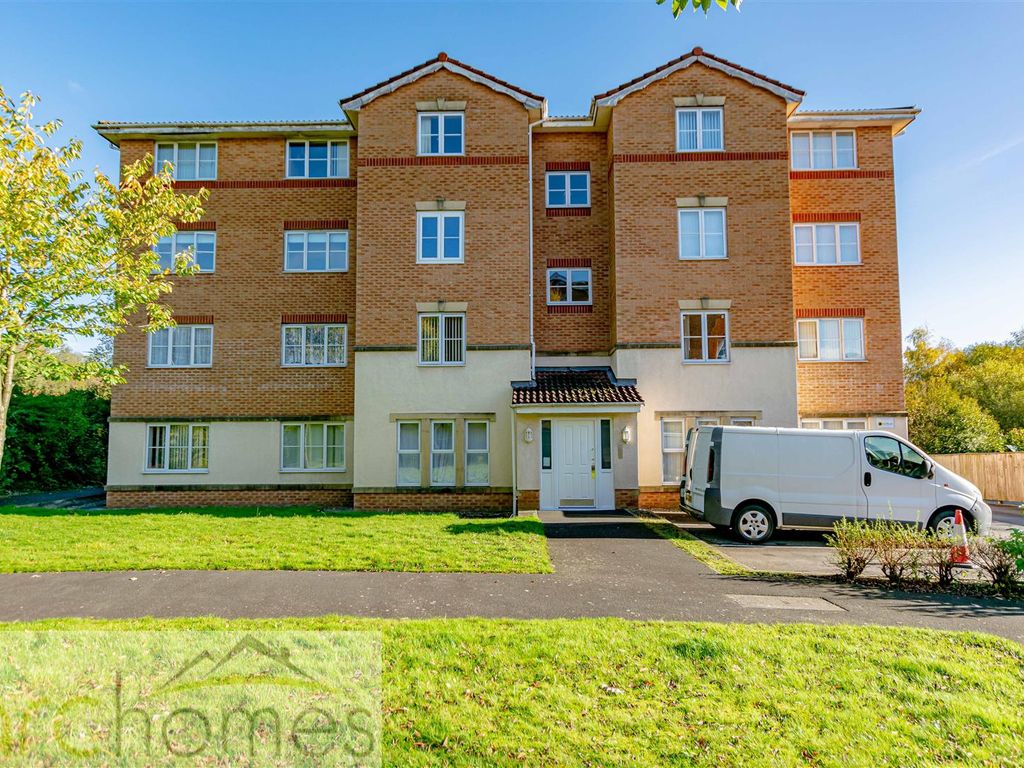 Porterfield Drive, Tyldesley, Manchester M29  