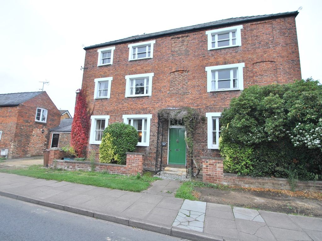 Kingsmead Road, Cheltenham, Cheltenham GL51  