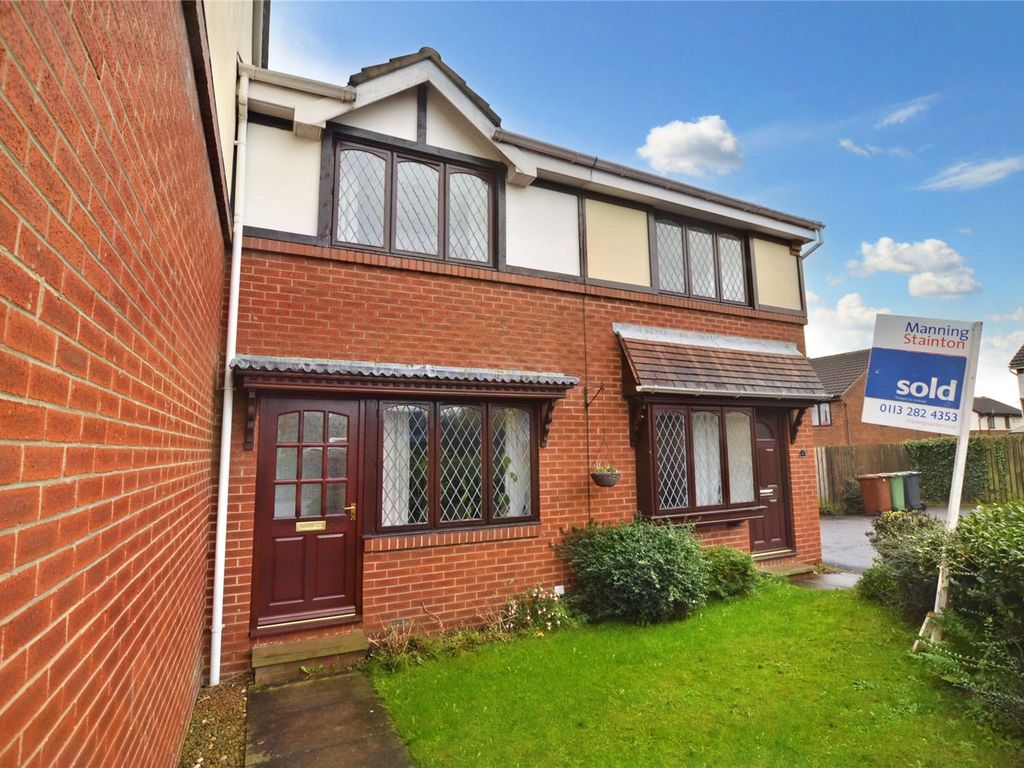 2 bed town house for sale in Hopefield Mews, Rothwell, Leeds, West