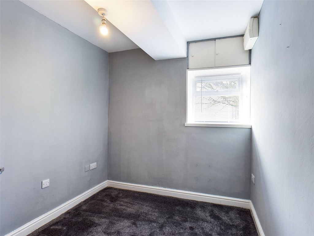 1 bed flat to rent in Lower Hill Street, Blaenavon, PontYPwl NP4, £