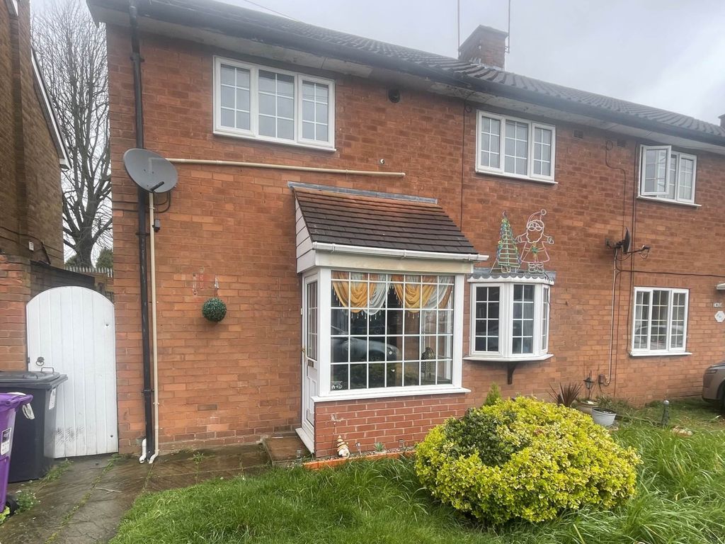 3 bed semidetached house for sale in Bradley Road, Wolverhampton WV2