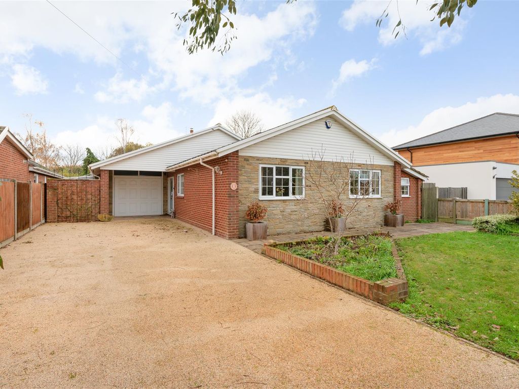 4 bed detached bungalow for sale in Plantation Road, Chestfield