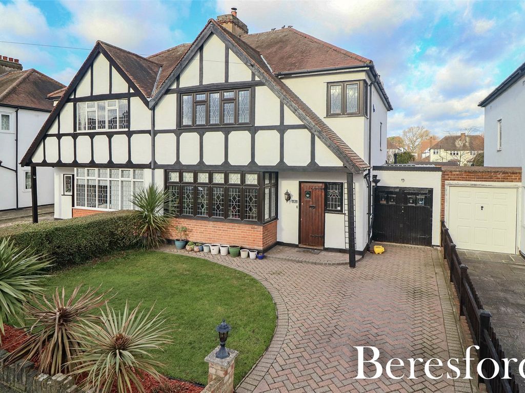 Southview Drive, Upminster RM14  