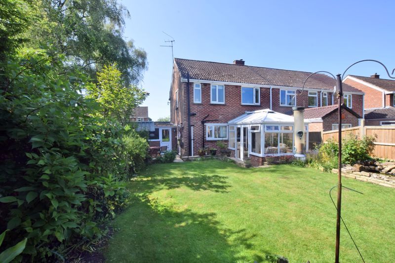 3 bed semidetached house for sale in Croft Avenue, Kidlington OX5, £