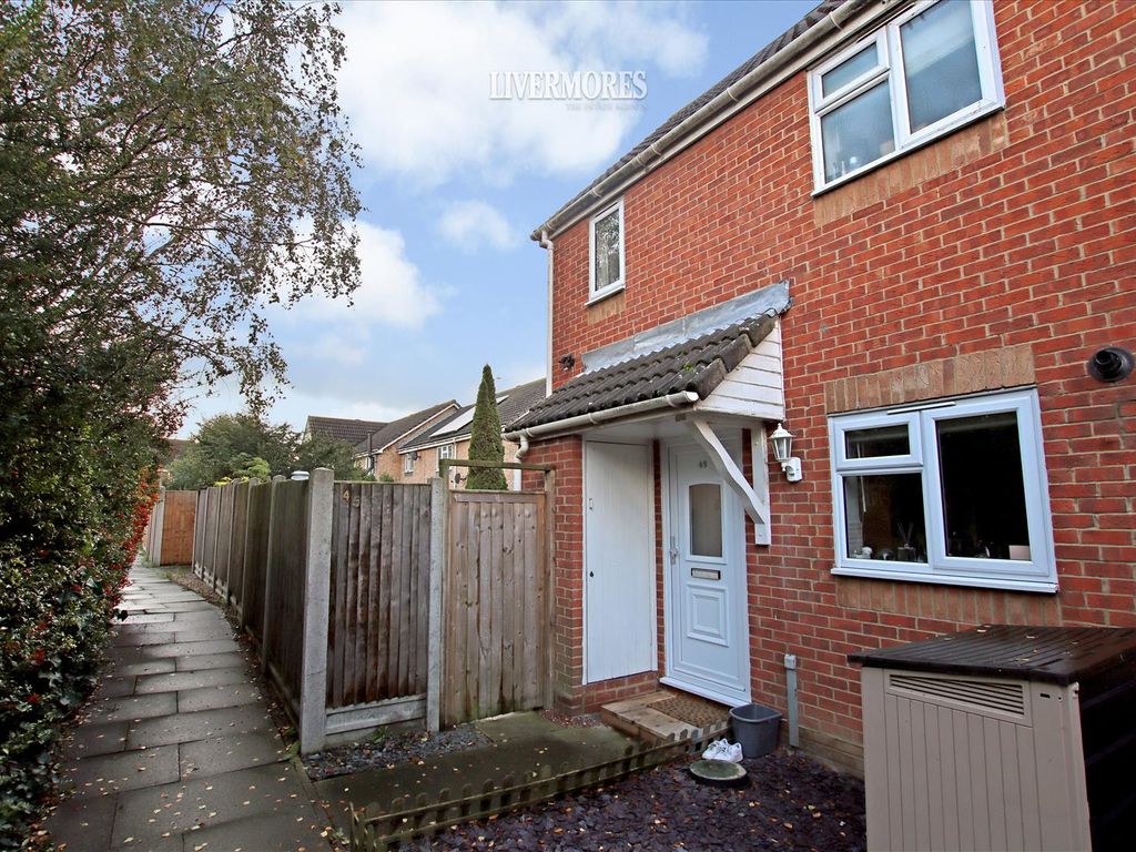 1 bed end terrace house for sale in Eton Way, Dartford DA1, £280,000