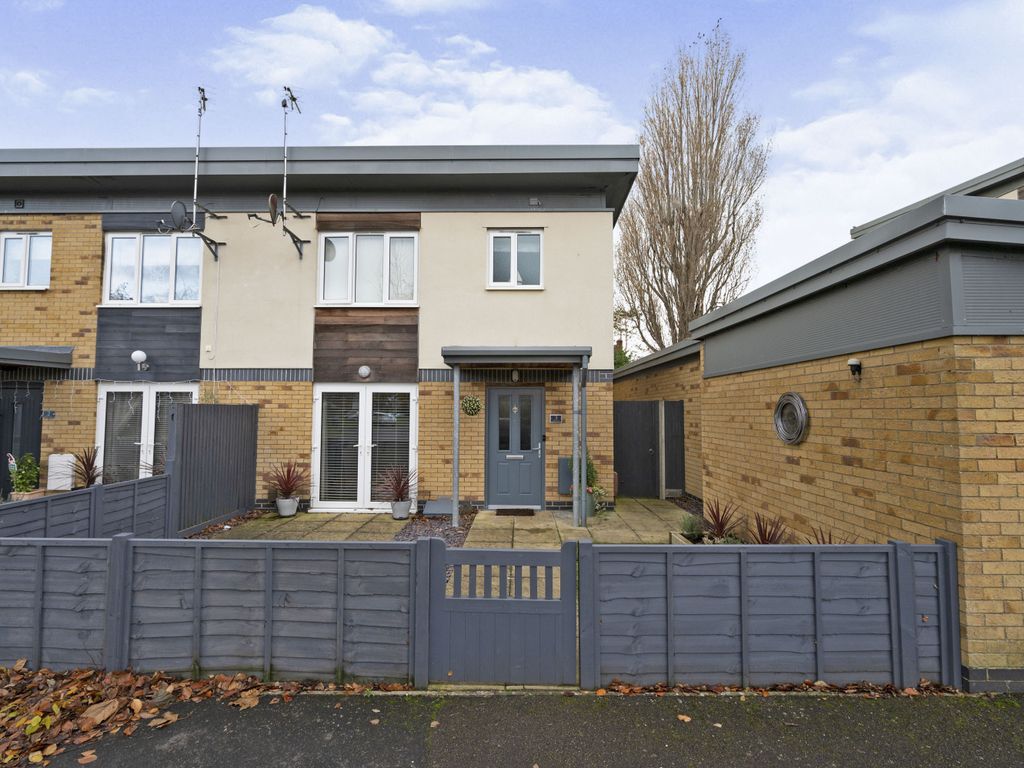 3 bed end terrace house for sale in Eastwood Close, Hayling Island PO11