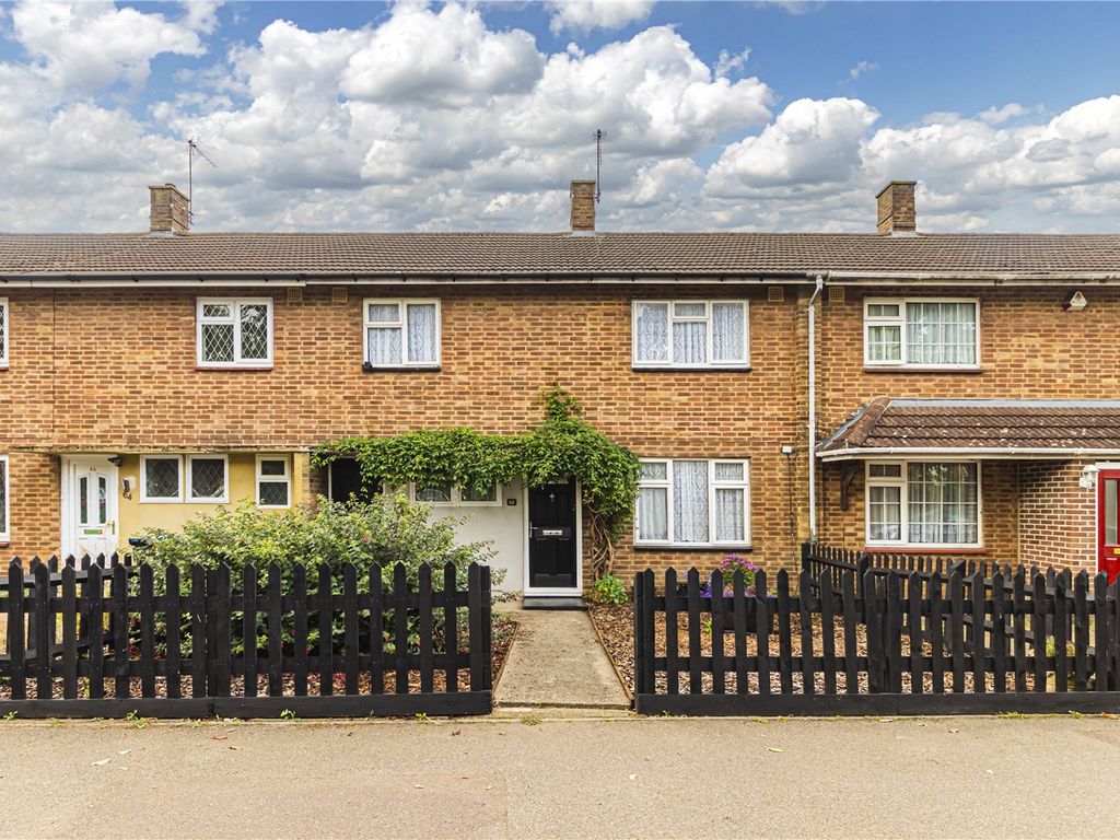 3 bed terraced house for sale in Peascroft Road, End, Hemel