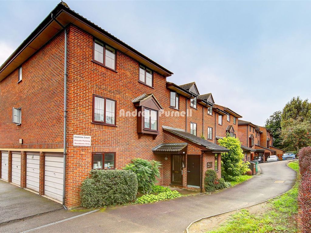 2 bed flat to rent in Alexandra Road, London SW19 Zoopla