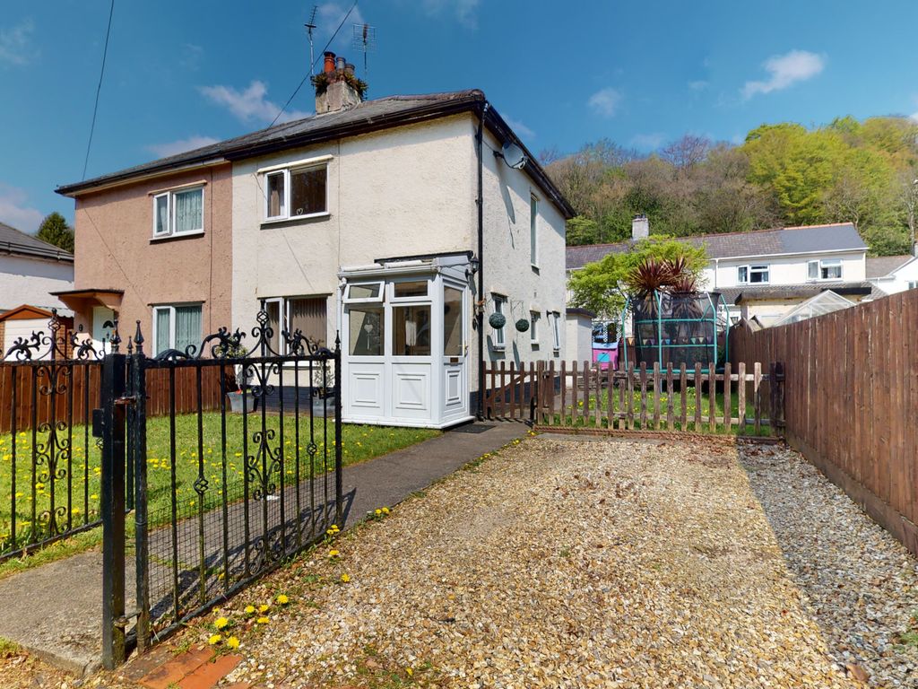 2 bed semidetached house for sale in Pantgwynlais, Tongwynlais