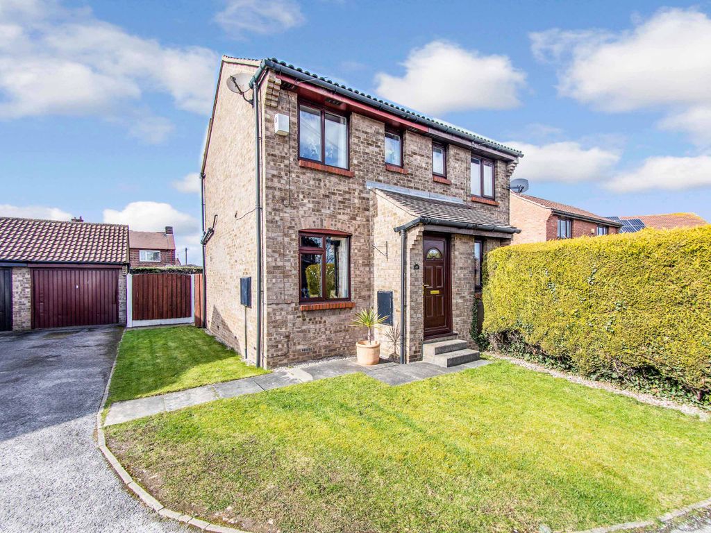 1 bed semidetached house for sale in Kenton Drive, Durkar, Wakefield