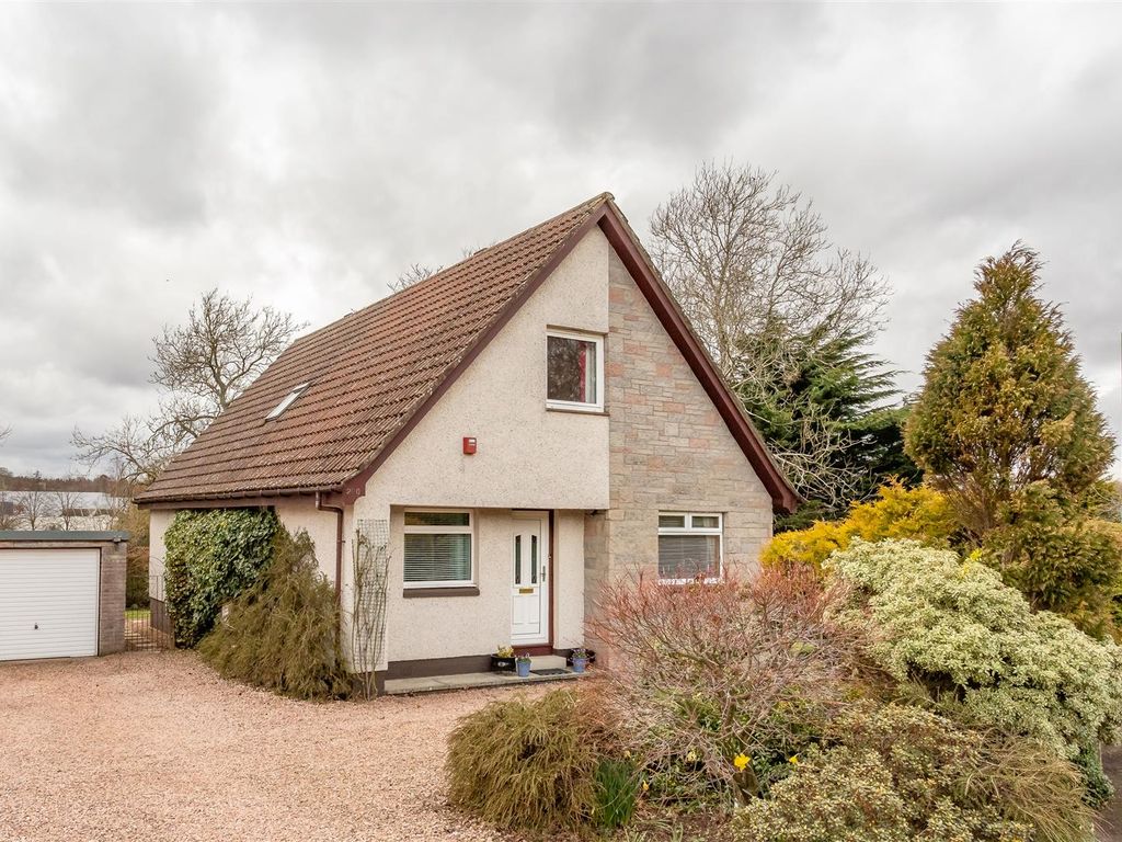 4 bed detached house for sale in Cedar Drive, Perth PH1 Zoopla