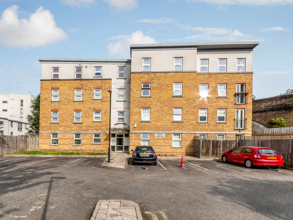 1 bed flat to rent in Brayards Road, Peckham SE15 Zoopla