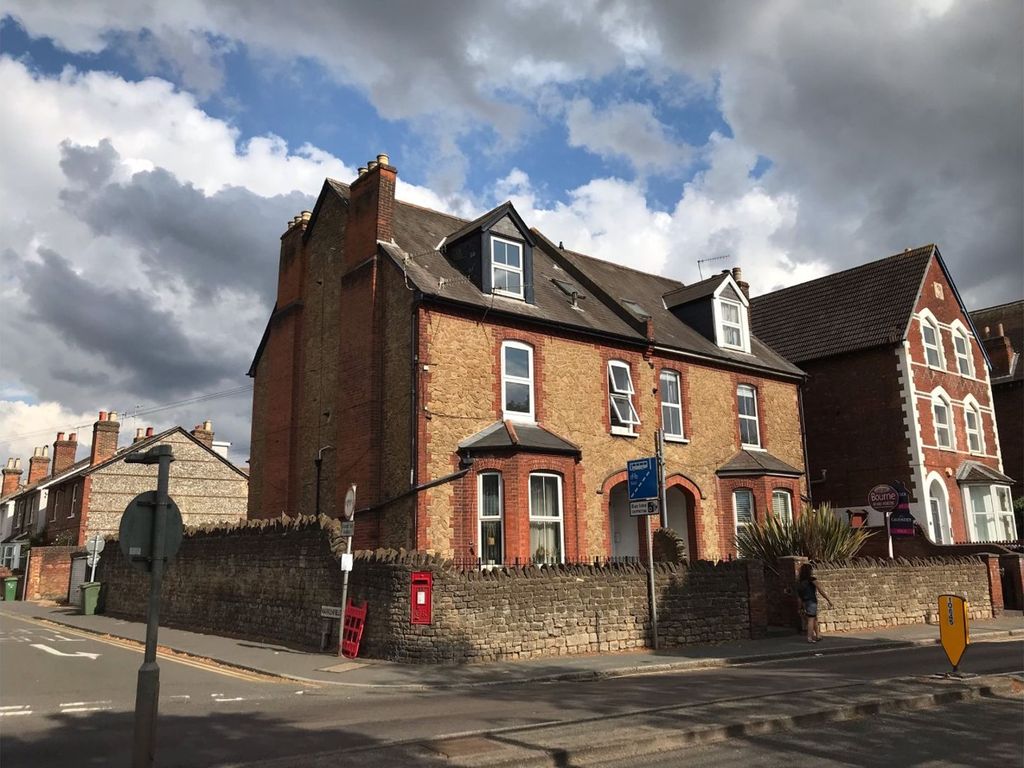 46 Woodbridge Road, Guildford GU1  