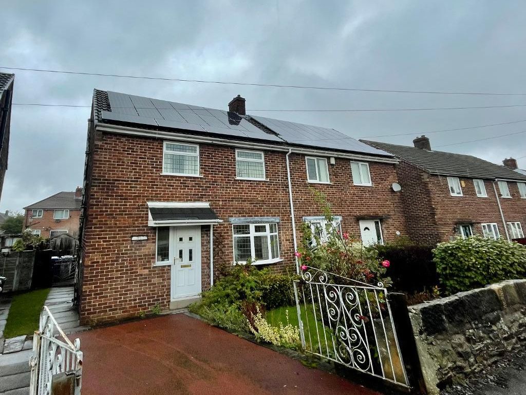3 bed semidetached house for sale in Worsbrough Road, Birdwell