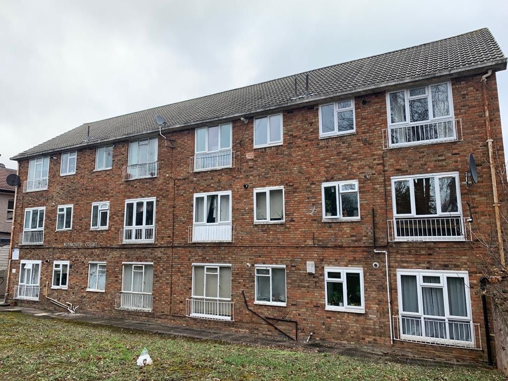 1 bed flat for sale in 8 Weymouth Court, Upper Tulse Hill, Brixton Hill