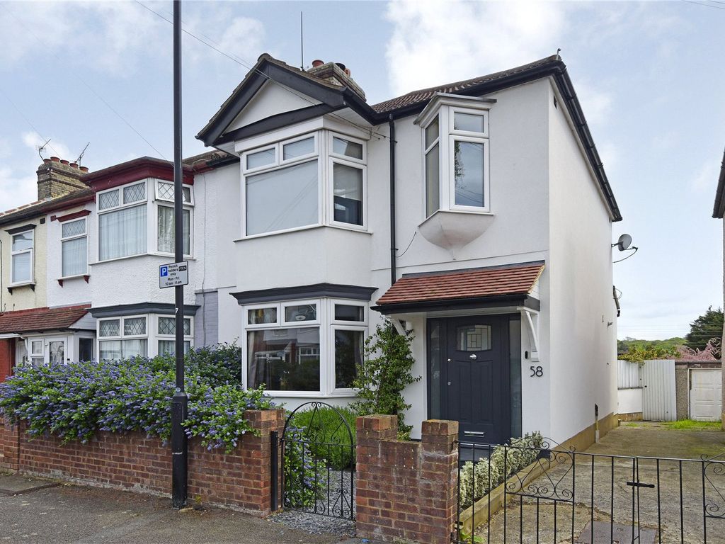 3 bed end terrace house for sale in Forest View Road, Walthamstow
