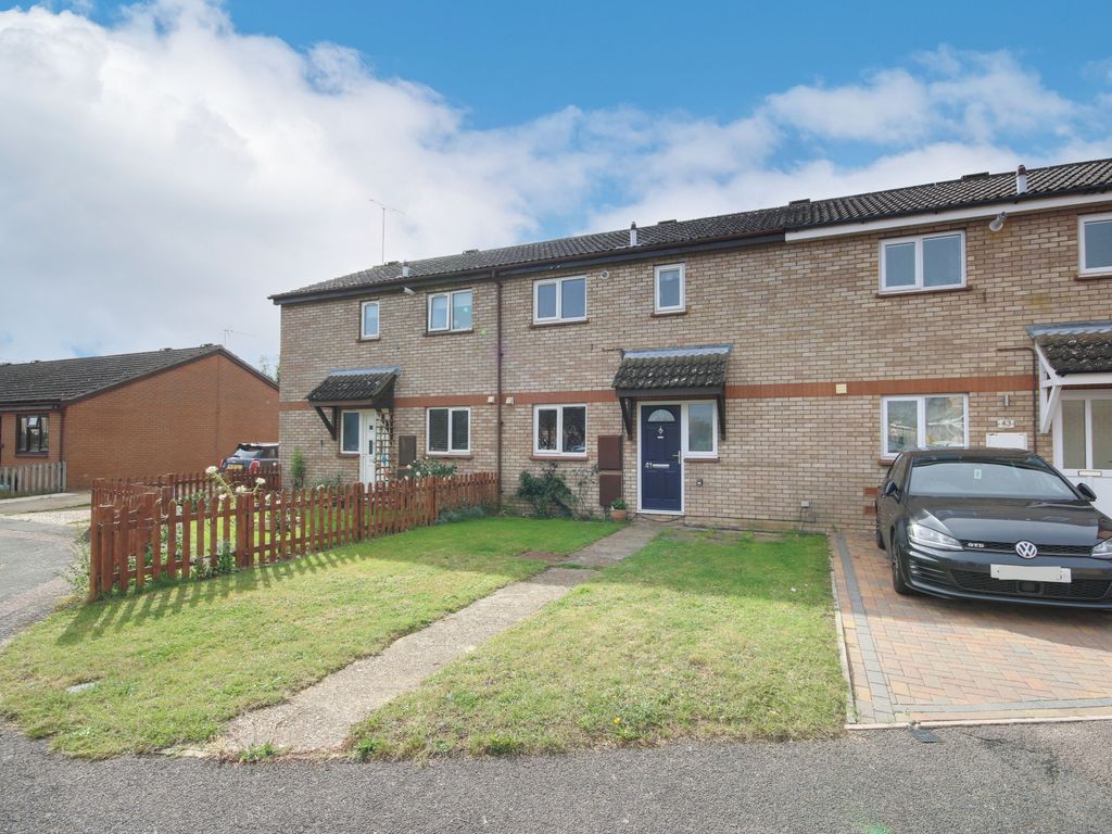 2 bed terraced house for sale in Brickhills, Willingham, Cambridge CB24