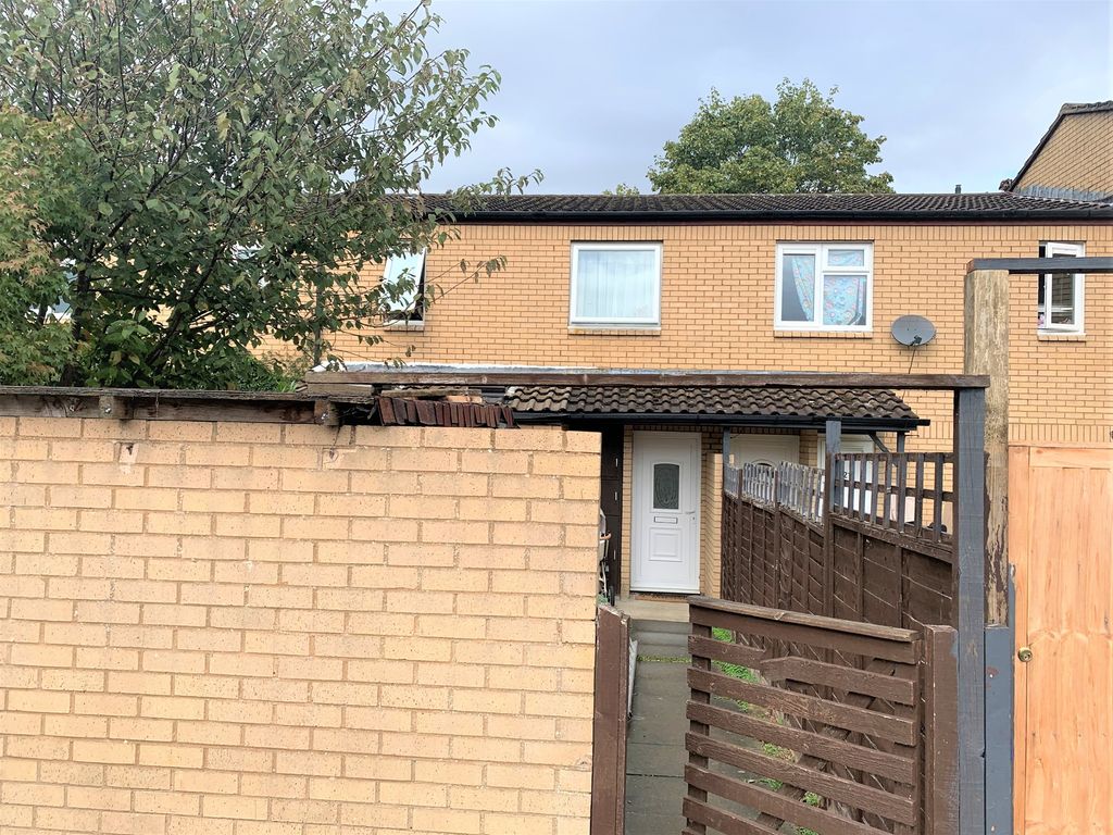 South Eighth Street, Milton Keynes MK9  