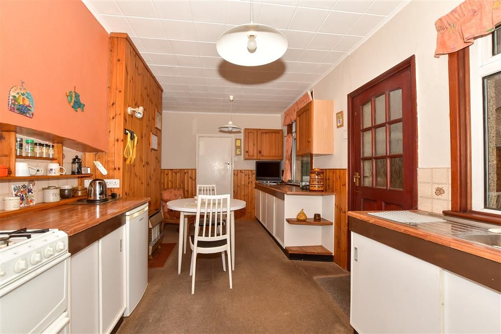 4 bed terraced house for sale in Upper Wickham Lane, Welling, Kent DA16, £475,000 Zoopla