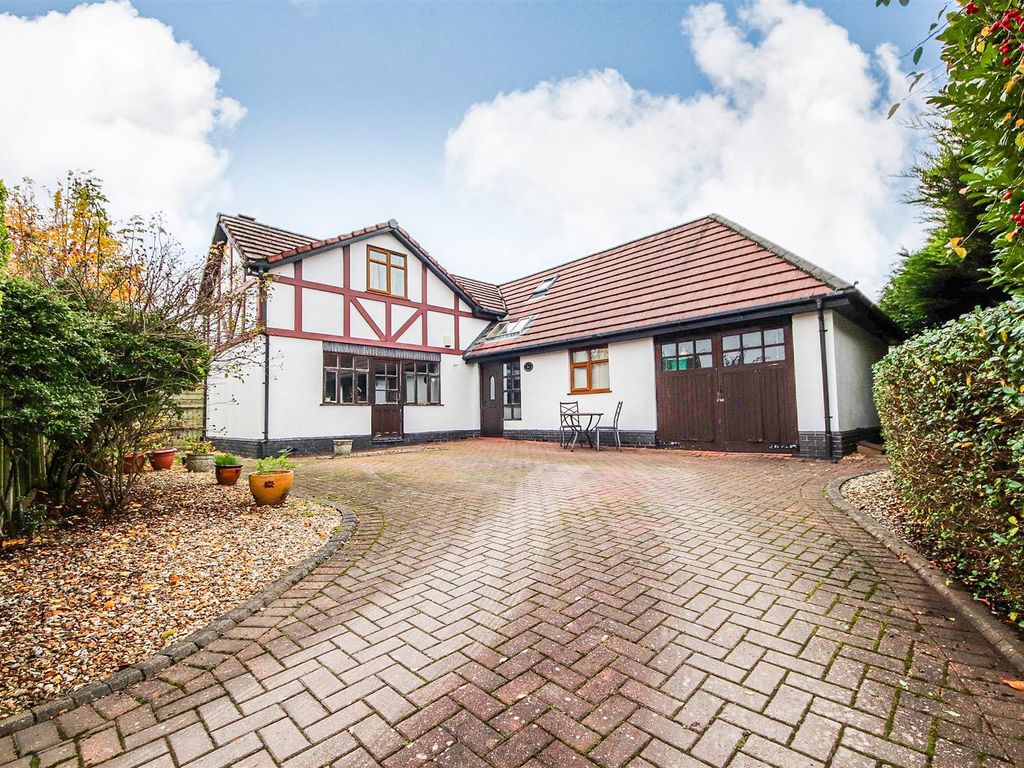 3 bed detached house for sale in Blundells Lane, Churchtown, Southport
