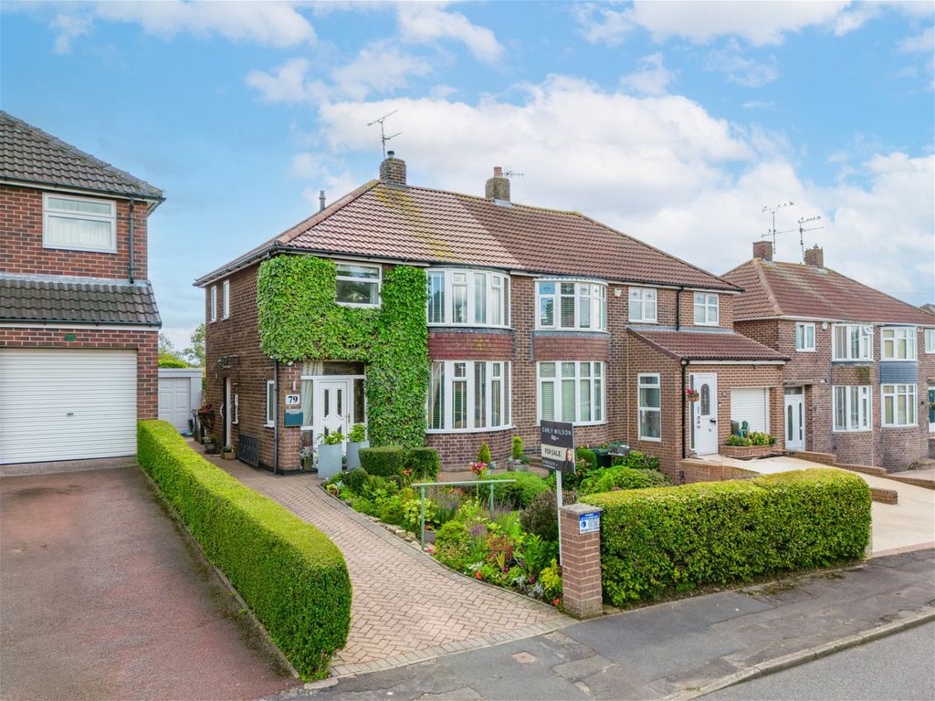 3 bed semidetached house for sale in Sheep Cote Road, Brecks