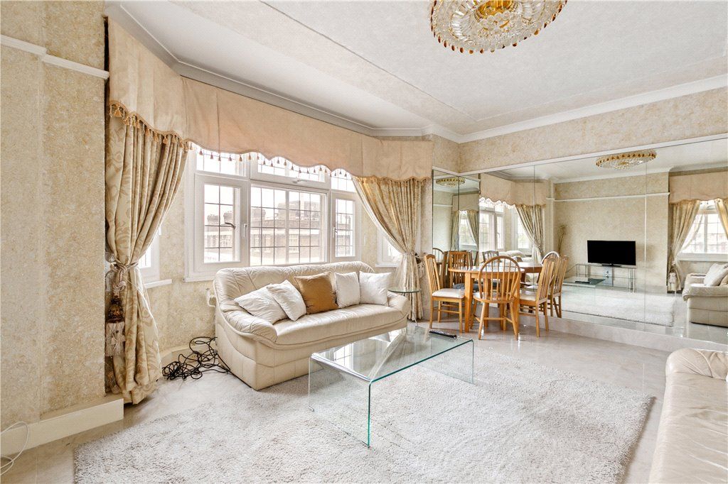 3 bed flat for sale in Brompton Road, London SW3 Zoopla