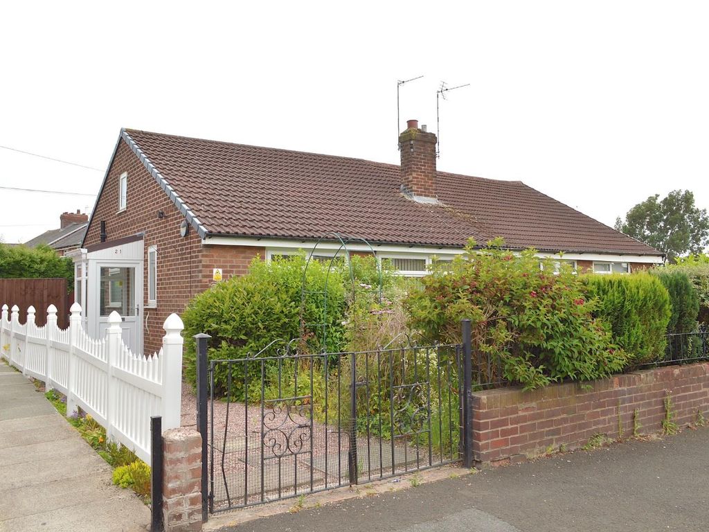 2 bed semidetached bungalow for sale in Scholes Street, Chadderton