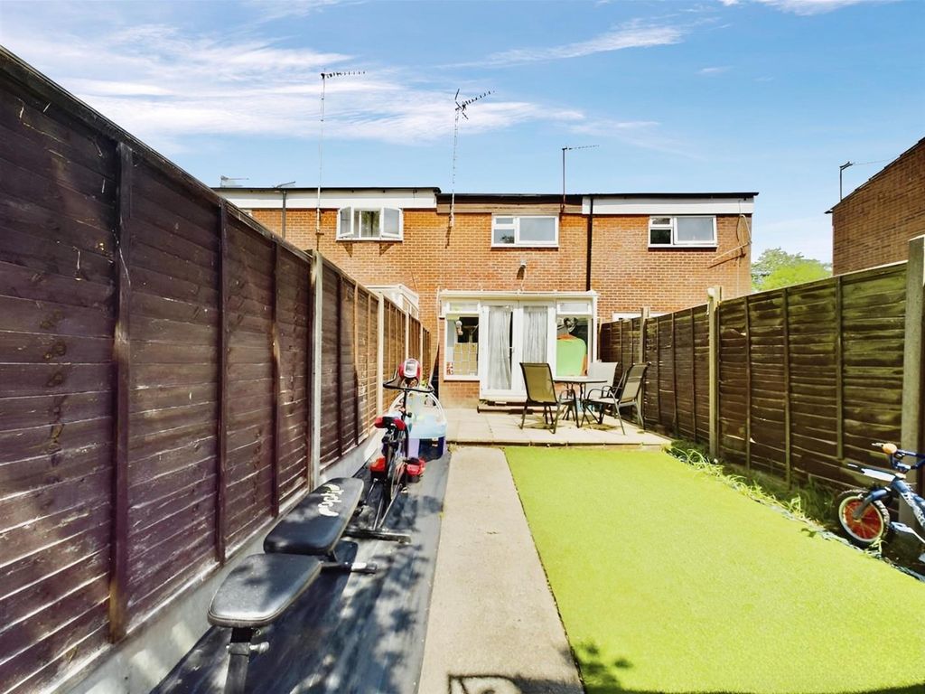 2 bed property for sale in Katrine Square, Hemel Hempstead HP2 Zoopla