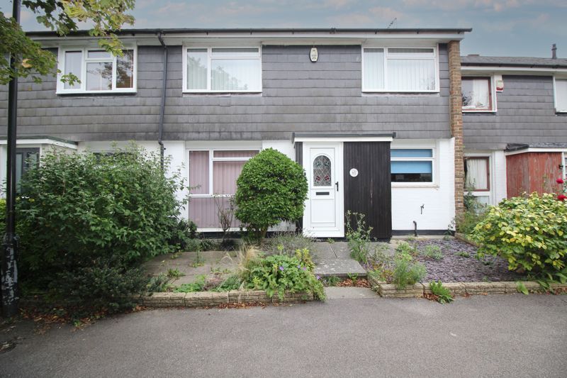 3 bed terraced house for sale in Ditchling Hill, Crawley RH11, £340,000