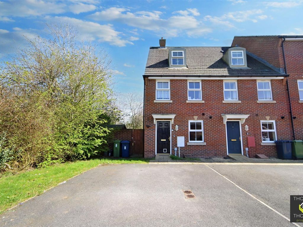 3 bed end terrace house for sale in Cowsley Drive, Hucclecote