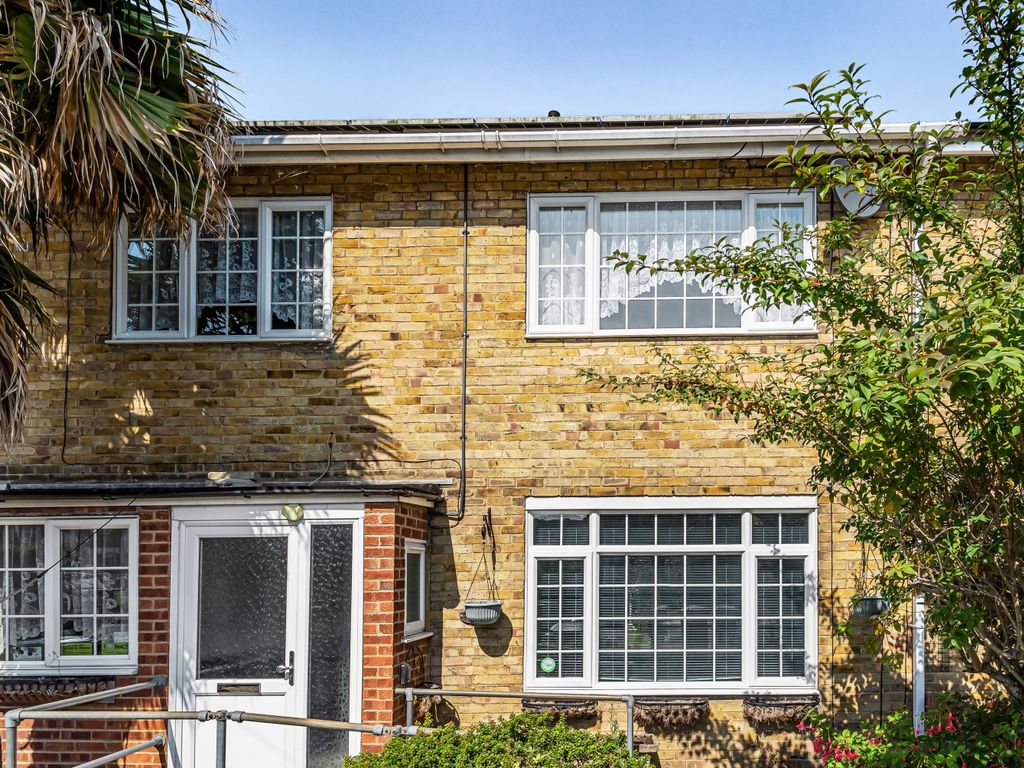3 bed terraced house for sale in Bracondale Road, London SE2 Zoopla
