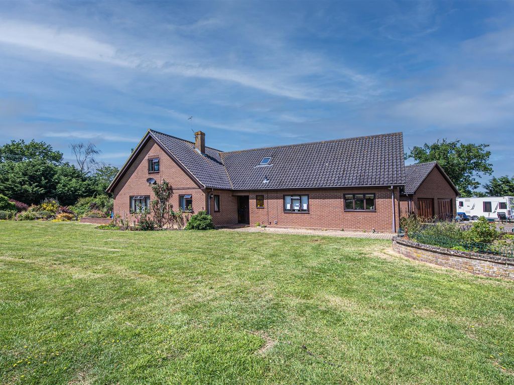 7 bed property for sale in Bramfield, Halesworth IP19 Zoopla