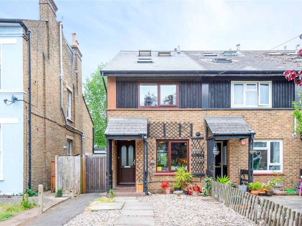 4 bed detached house to rent in Sunderland Road, London SE23 Zoopla