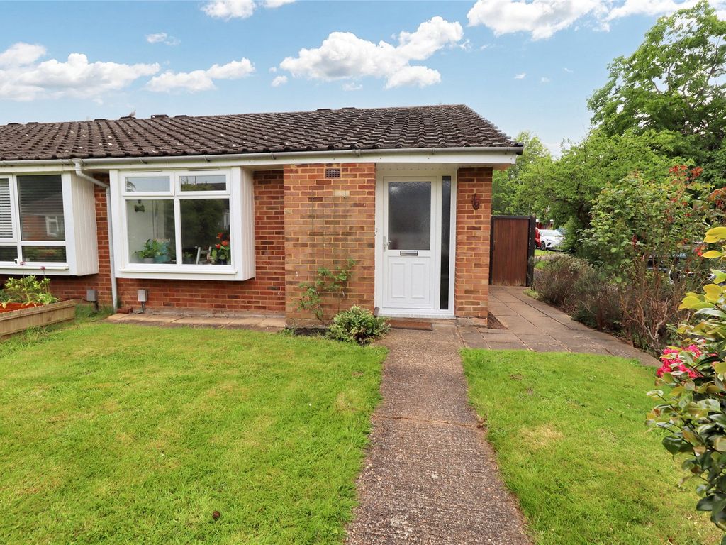2 bed bungalow for sale in Denvale Walk, Woking GU21, £400,000 Zoopla