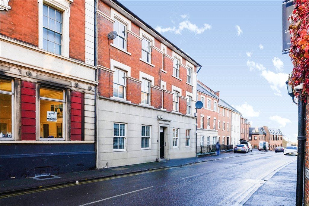 Cricklade Street, Swindon, Wiltshire SN1  