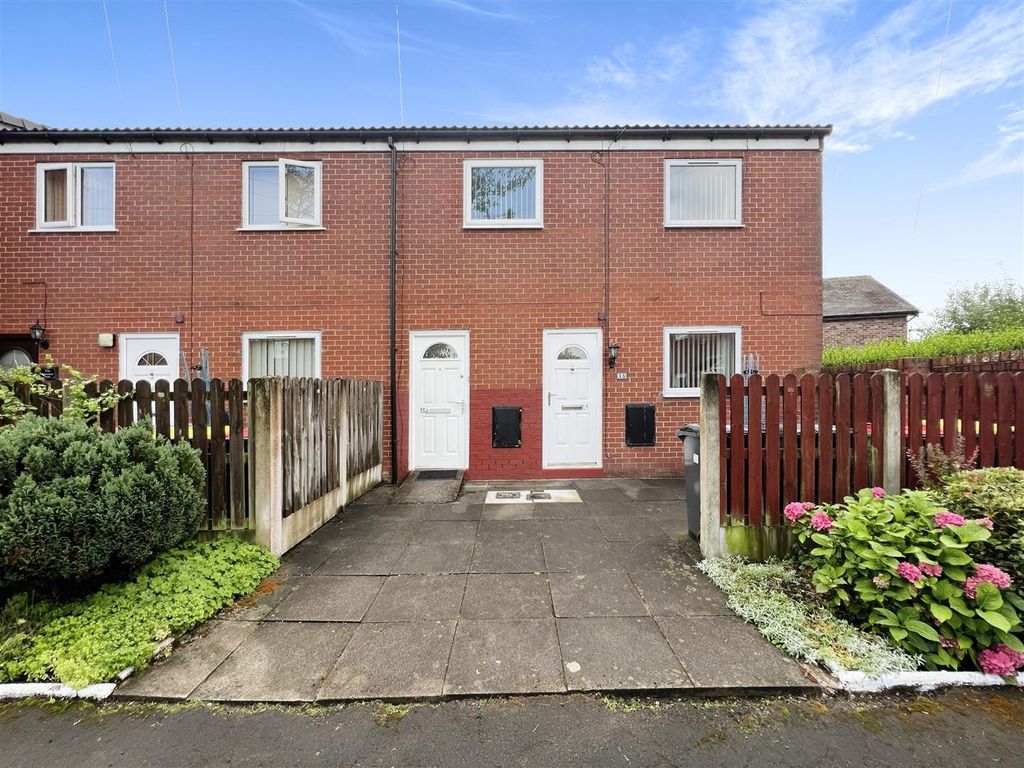 2 bed flat to rent in Hawkshead Road, Ribbleton, Preston PR2, £650 pcm