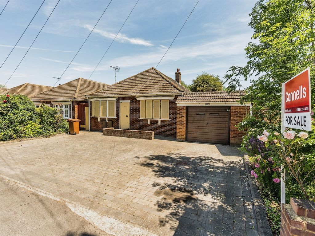 3 bed detached bungalow for sale in Wigmore Road, Gillingham ME8, £