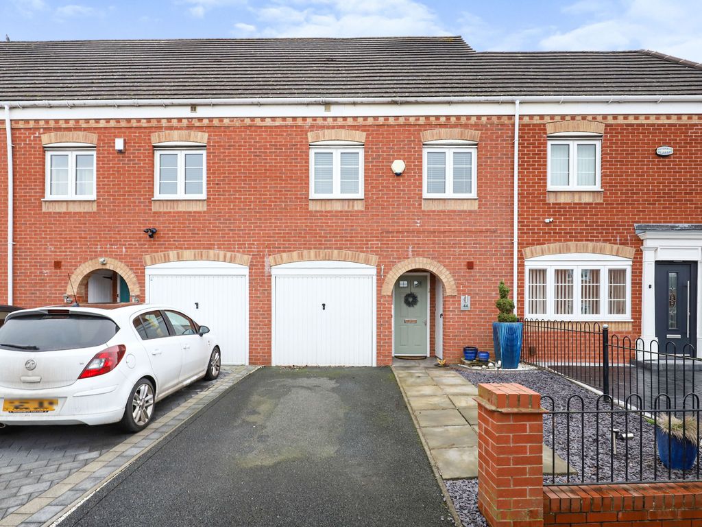 3 bed town house for sale in Smallshire Close, Wednesfield, Wolverhampton WV11 Zoopla